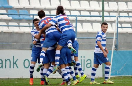 Tanınmış prodüserin futbolçu oğlu debüt etdi