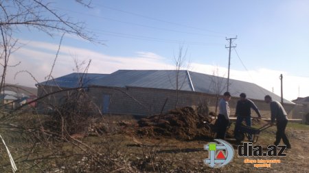 Şamaxıda Göylərdəki tarixi məzarlığı dağıdanları icra başçısı himayə edir 