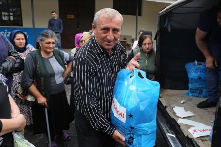 “Bakcell”dən təbii fəlakət bölgəsinin sakinlərinə dəstək