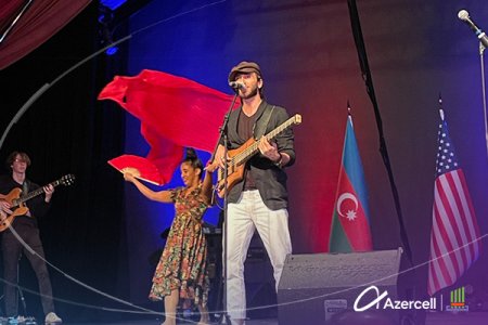 Azercell Novruz bayramında gənc musiqiçi Xan Bəylinin konsertini təşkil etdi