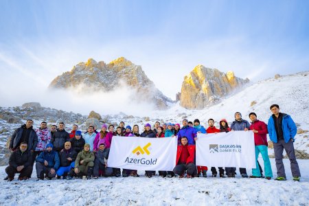 “AzerGold” Heydər Əliyevin yubileyi münasibətilə alpiniada təşkil edib